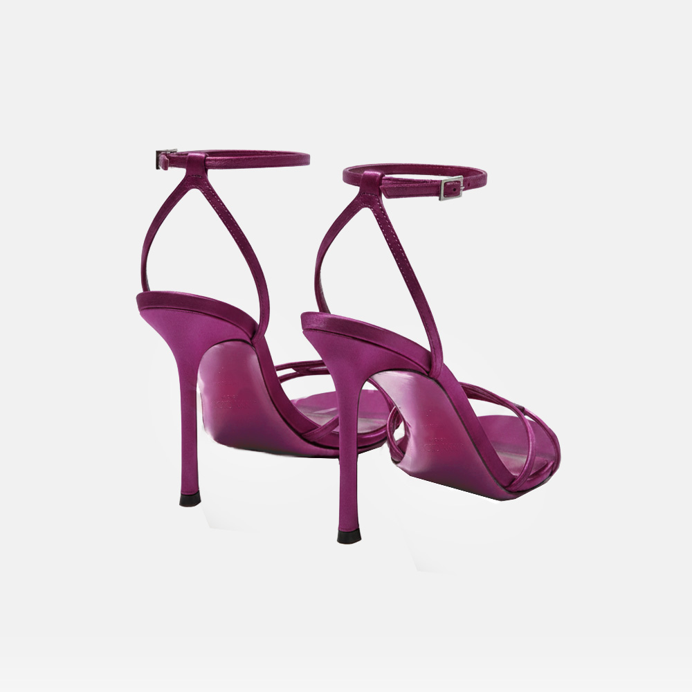 Super Flea Market+Jimmy Choo+purple heeled sandale+Toni Garrn2